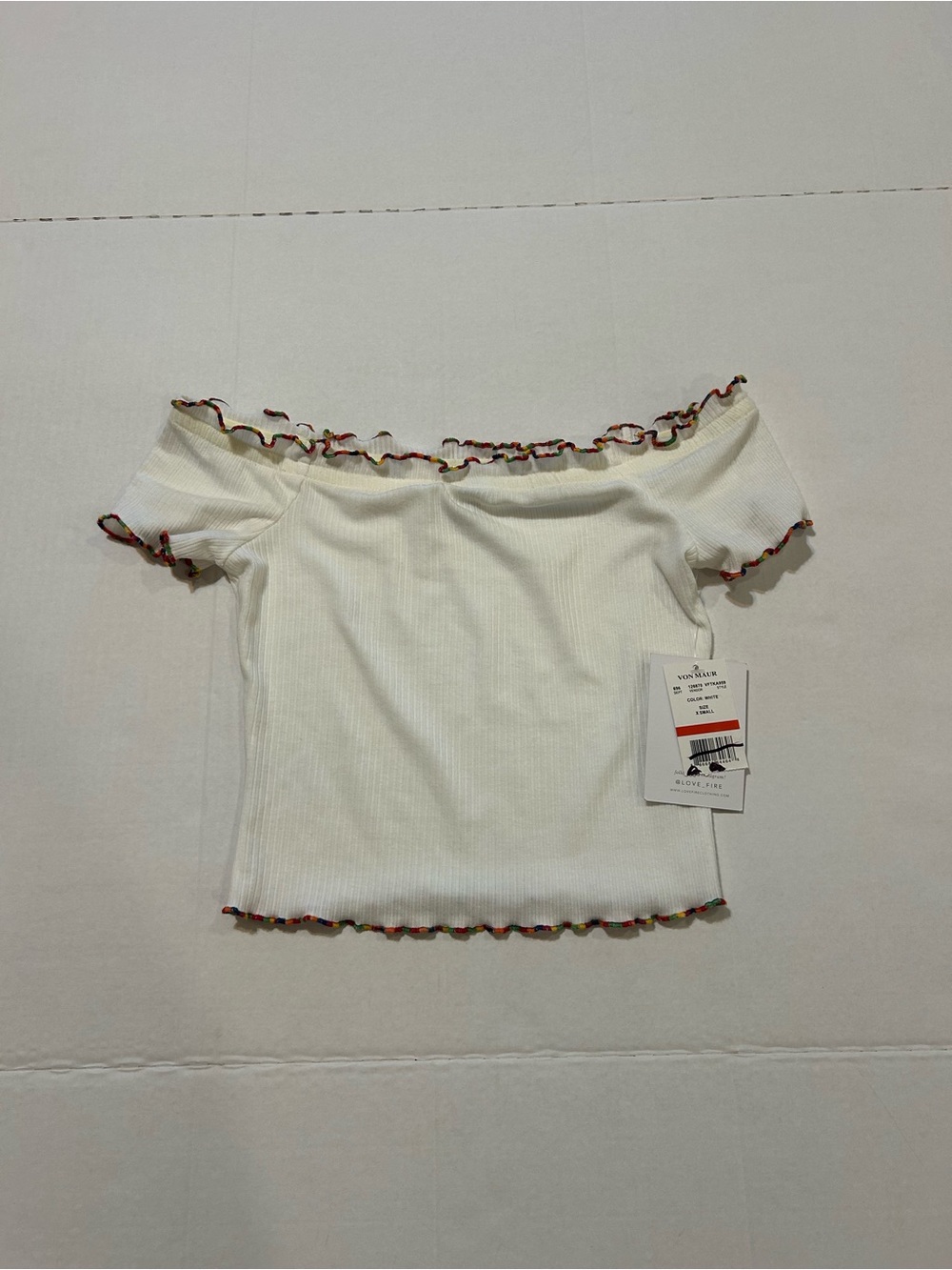 Off-Shoulder White Ribbed Top with Color-Trim